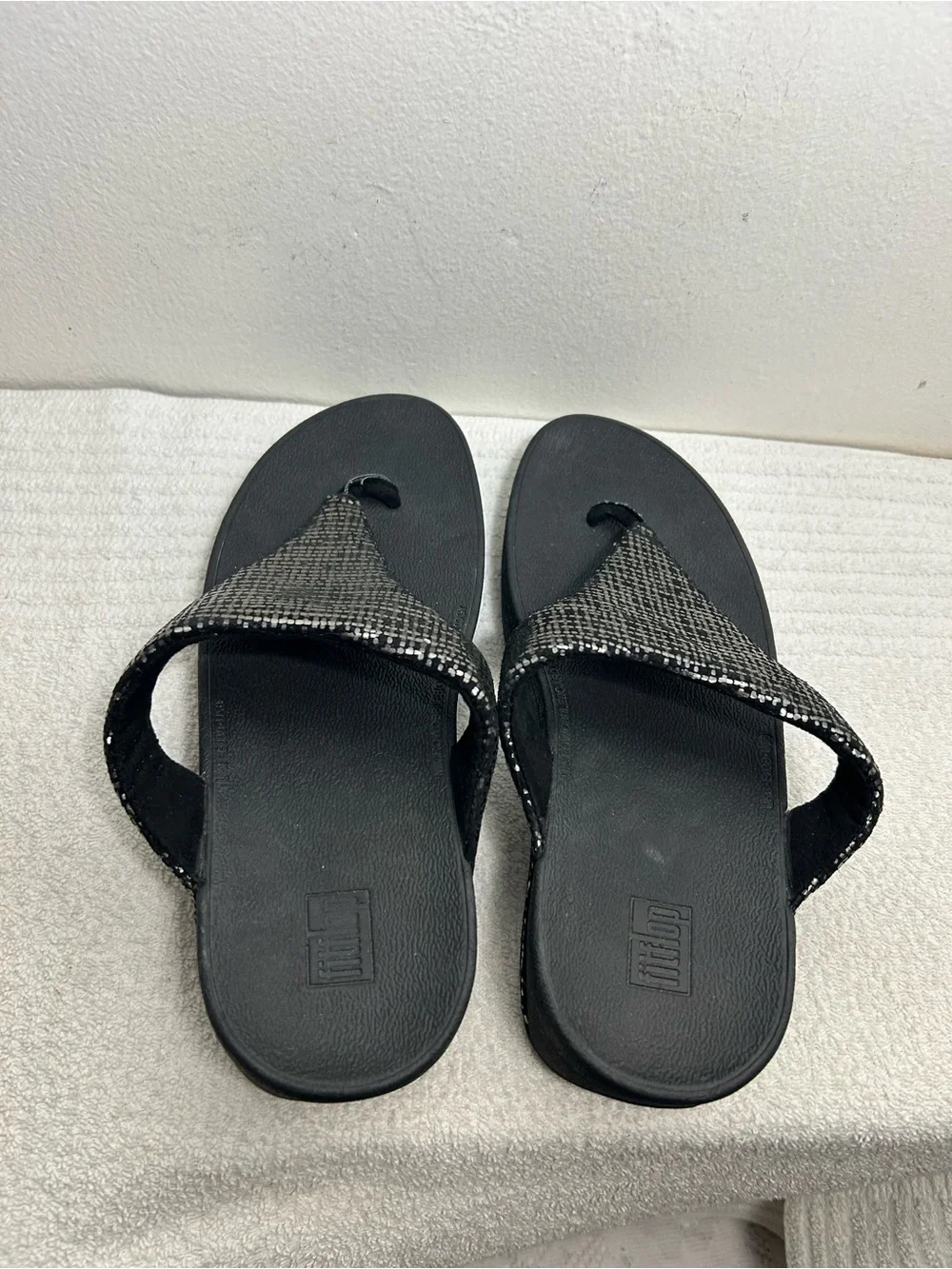 Fitflop Black Sparkle Toe-Post Sandals Sz 8